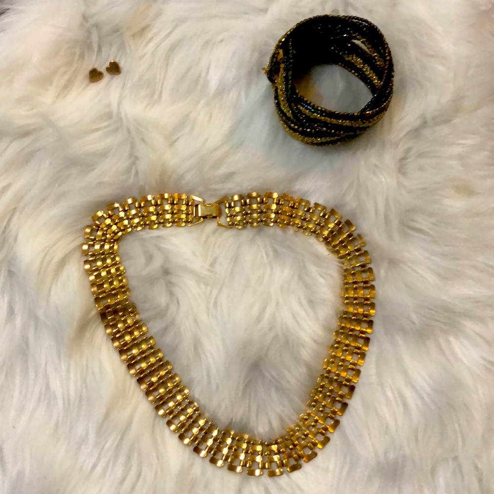 Pretty golden set